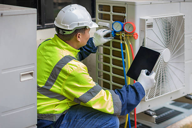 Professional Hvac technician working in Johnson City, KS